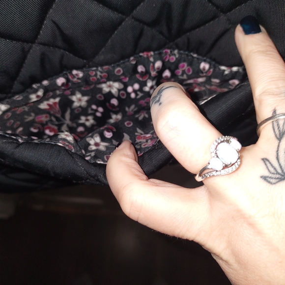 Vera Bradley performance twill pattern cross body - Picture 3 of 9